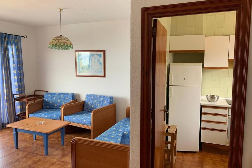 Apartamento En Playa Santo Tomas 1-5 Эс-Миджорн-Гран Экстерьер фото
